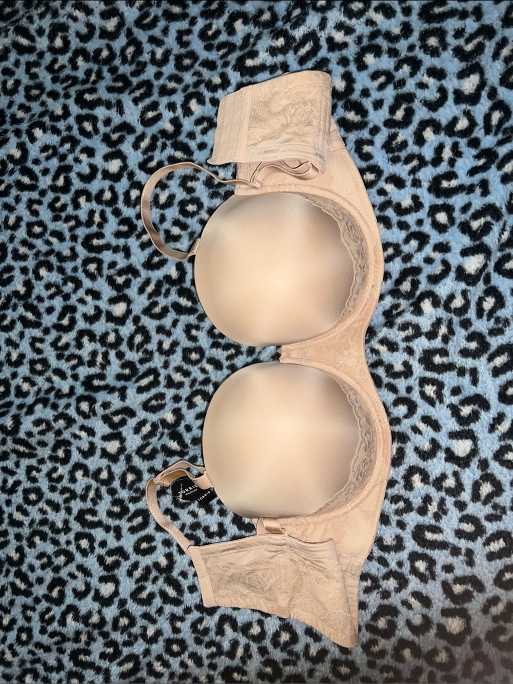 TORRID STRAPLESS PUSH UP SMOOTH BRA